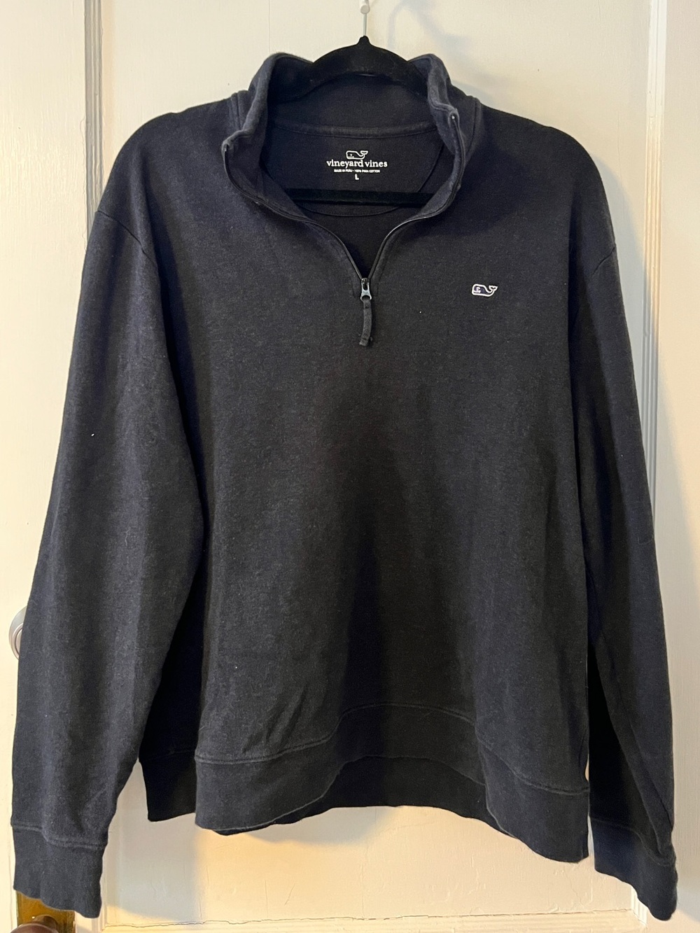 Vineyard Vines Men’s Black/ Dark Gray Quarter Zip Pullover 100% Cotton size L